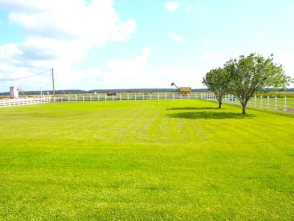 2nd image of 7489 Palomino Dr #D