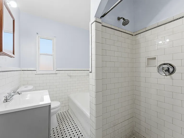 876 Eloise Dr #B — Photo 13
