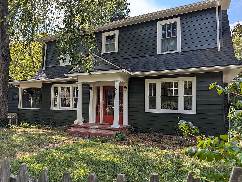 Lovely Dutch Colonial built in 1927, lovingly renovated master suite in 2024.