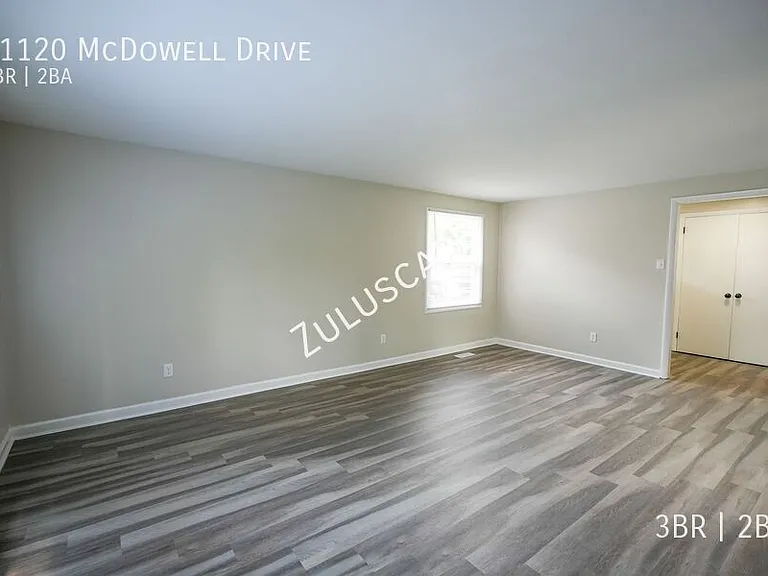 11120 McDowell Dr — Photo 3