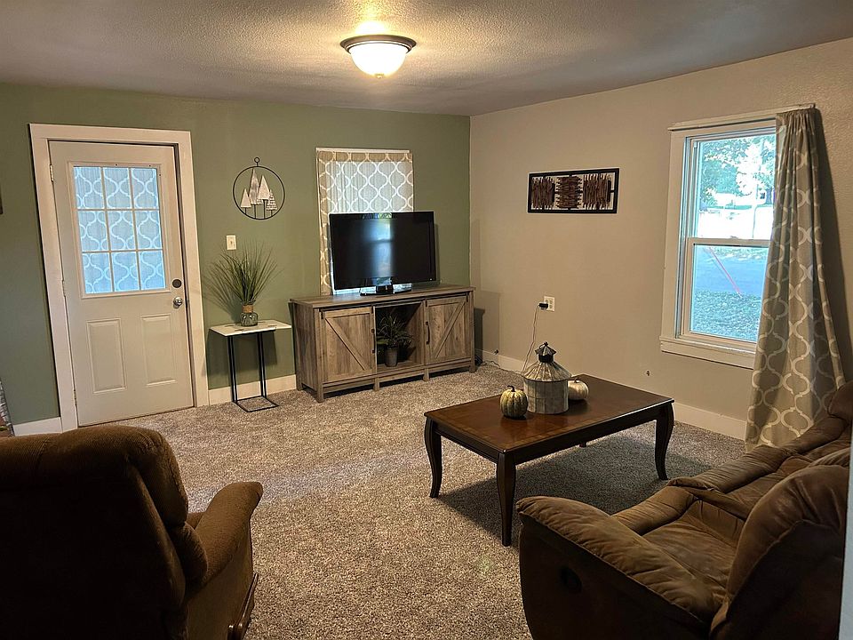 502 W South St, Shell Rock, IA 50670 Zillow