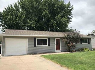 1206 12th Ave, Kearney, NE 68845