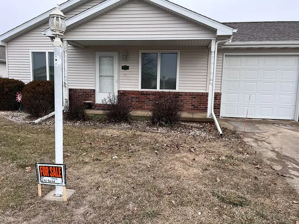 135 Easy St, Washington, IL 61571