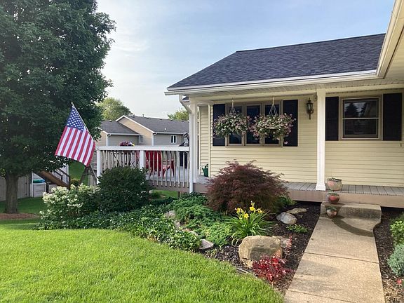 3rd image of 3651 Black Creek Dr