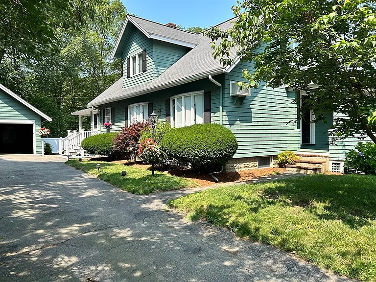 500 Lowell St — Photo 1