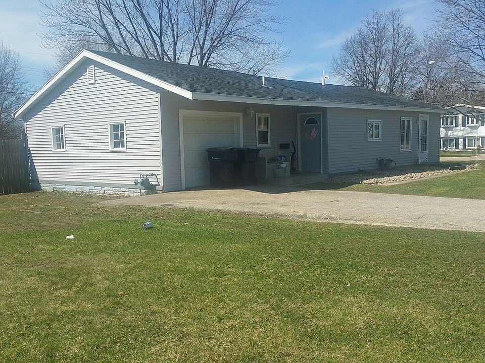 1st image of 1704 S Willard Ave