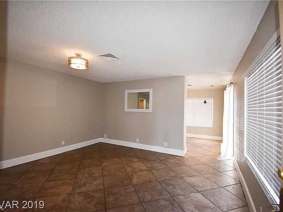 2nd image of 4716 Willow Crest Ave
