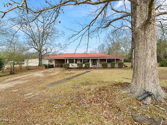 3rd image of 212 Saint Horace St