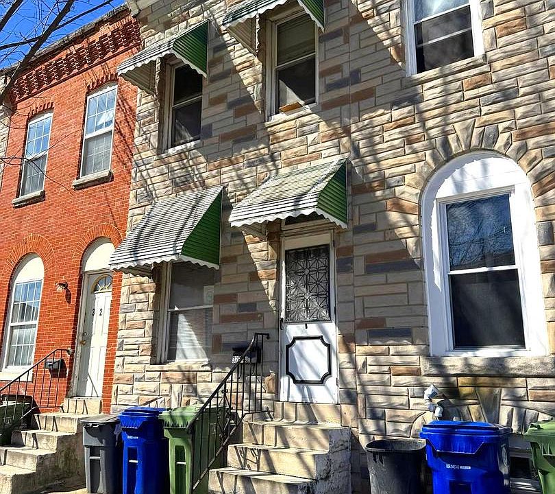 1st image of 326 S Calhoun St