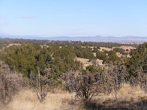 2nd image of 4 Osito Rd