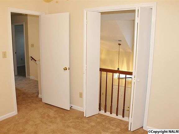 4th image of 109 River Oaks Dr