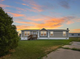 2213 36th Ter, Williston, ND 58801