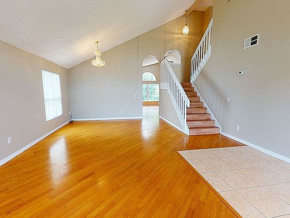3rd image of 12660 Enclave Dr