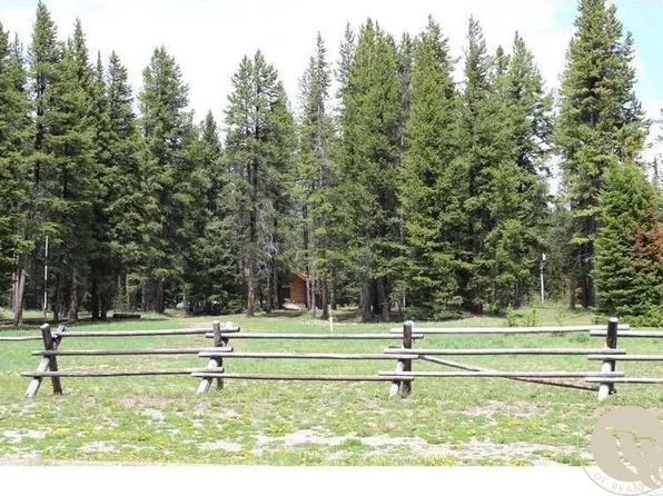 3 Cooke Pass Ln, Cooke City, MT 59020