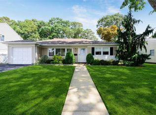 1737 Adelphi Rd, Wantagh, NY 11793