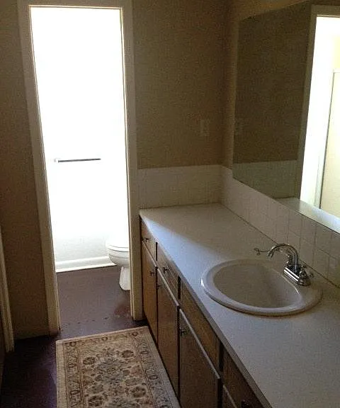 1365 W Hyman St — Photo 8