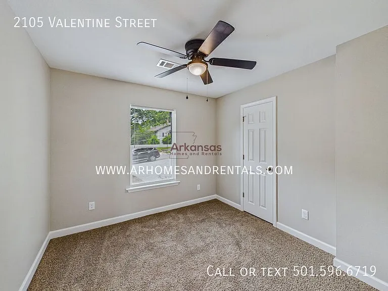 2105 S Valentine St — Photo 12