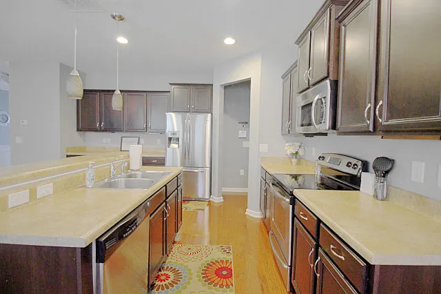 2708 Evanston Ave — Photo 5