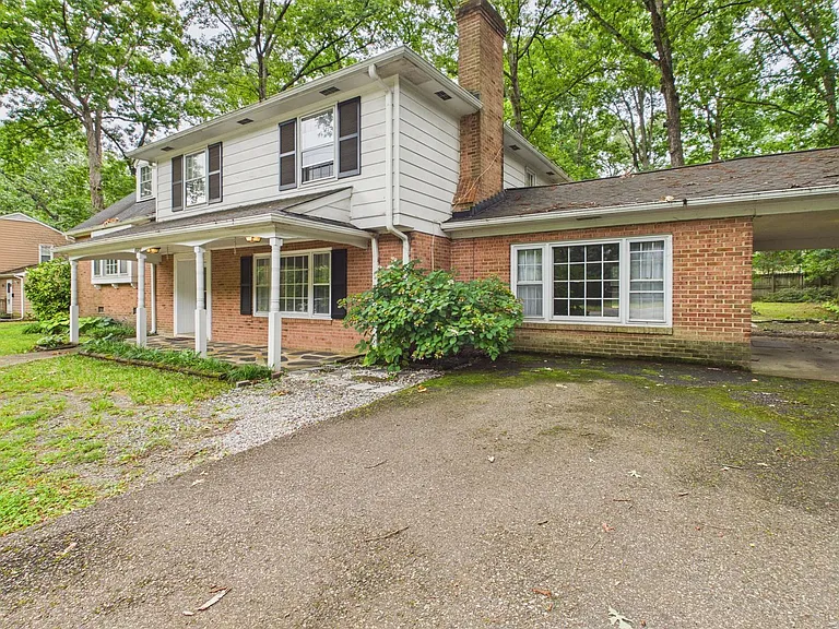 9321 W Huguenot Rd — Photo 28