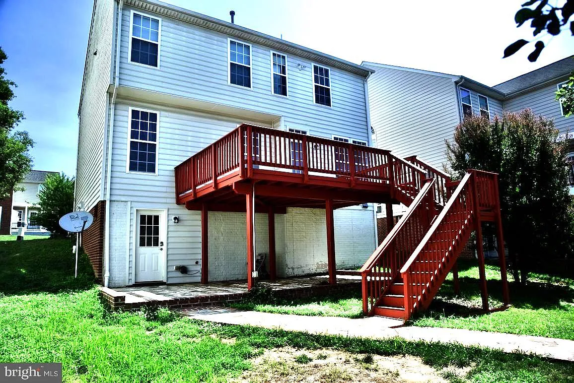 4 bed, 3.5 bath, 3000 sqft, $3,600 — Photo 3