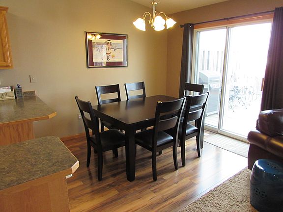5th image of 1026 35th Ave S