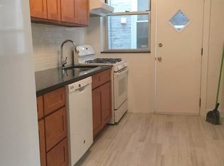 1841 21st Rd, Astoria, NY 11105