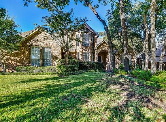 3rd image of 35 Royal Oaks Cir