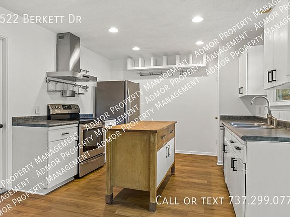 4th image of 2522 Berkett Dr