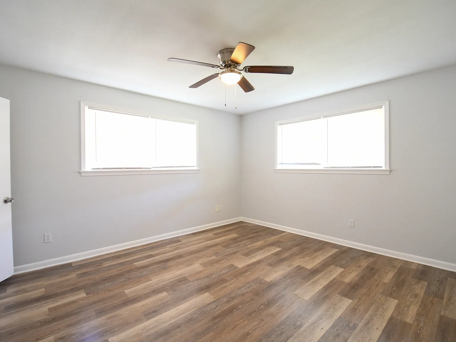 3534 Huntlee Drive - 1 — Photo 3