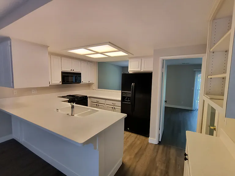 6805 Castillo Ct — Photo 8