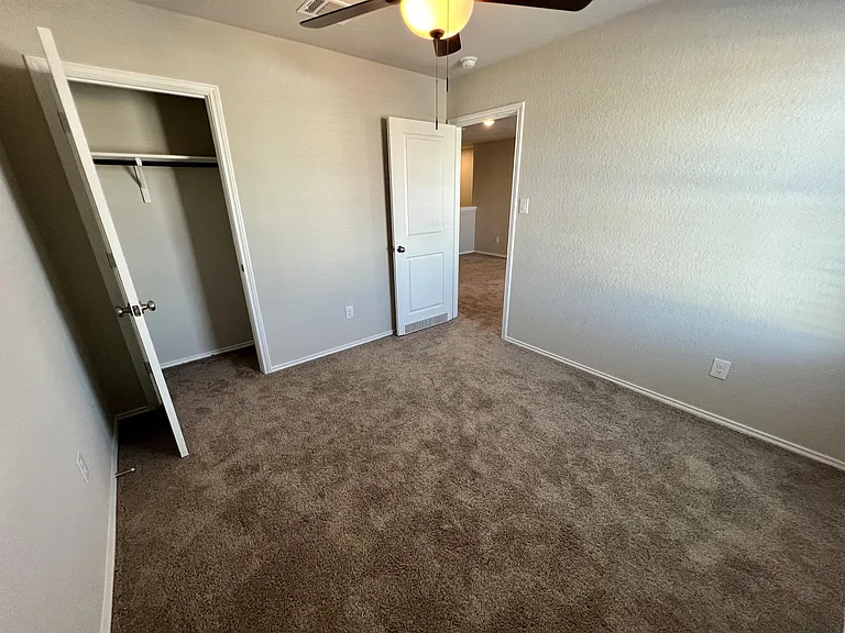 2824 Rosefinch — Photo 23