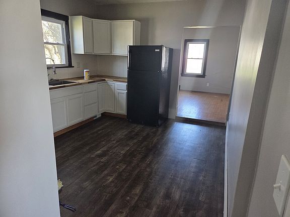 2nd image of 102 E Virginia Rd