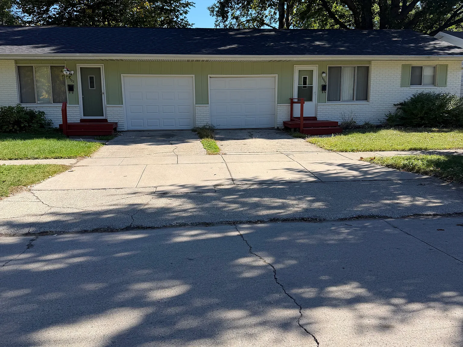 2 bed, 800 sqft, $1,100 — Photo 1