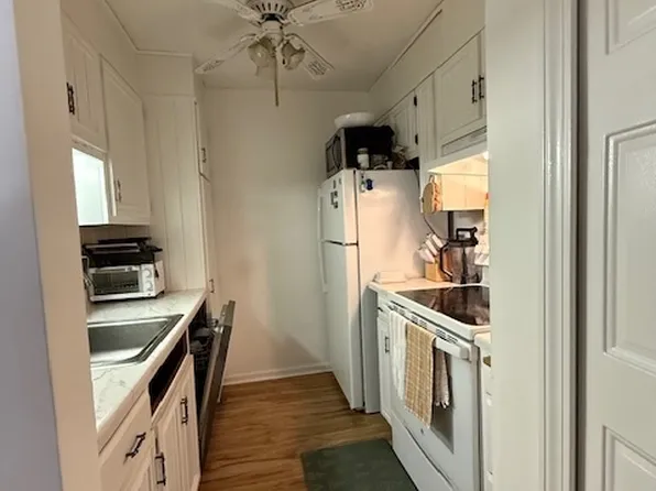 34 Padanaram Rd Unit D, Danbury, CT 06811