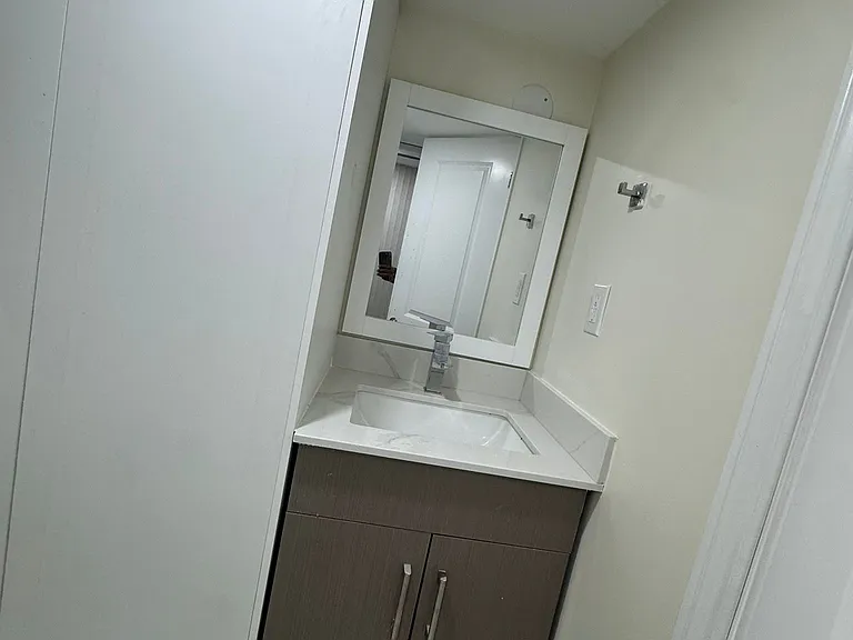 76 Bearberry Rd #BASEMENT — Photo 12