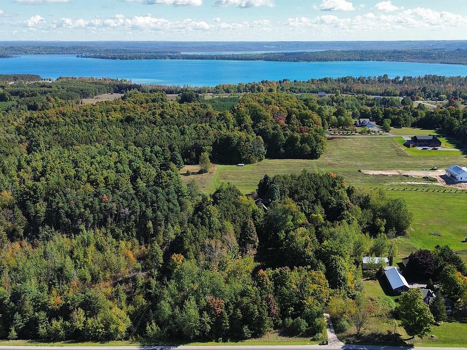 1st image of 8456 Elk Lake Rd