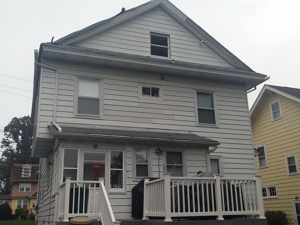 2nd image of 407 Grove St