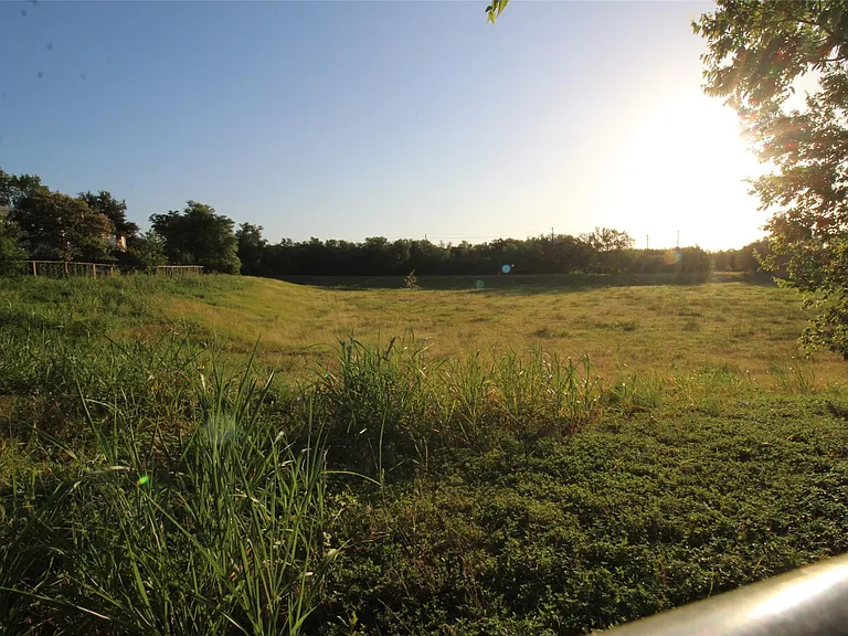 8622 Piney Creek Bnd — Photo 7