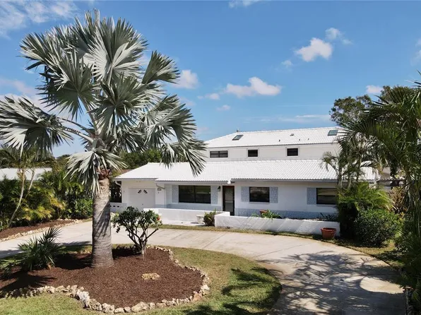 2945 68th St N, Saint Petersburg, FL 33710