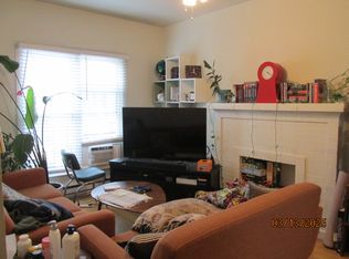 732 W Roscoe St APT 3N, Chicago, IL 60657