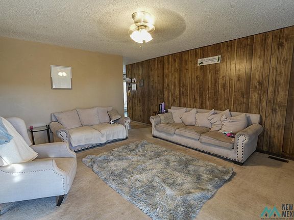 5th image of 1121 Traver St