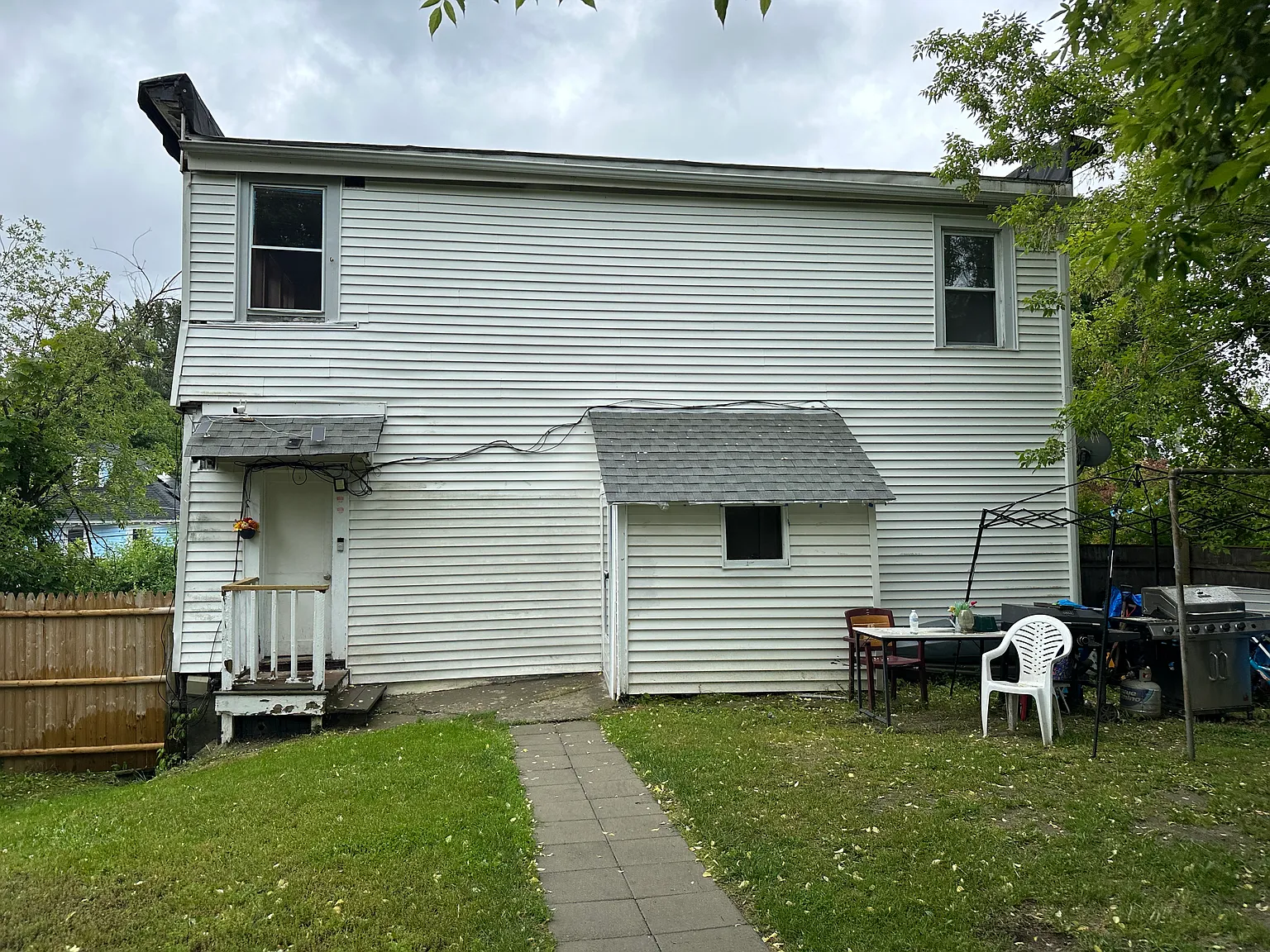 2 bed, 700 sqft, $1,425 — Photo 2
