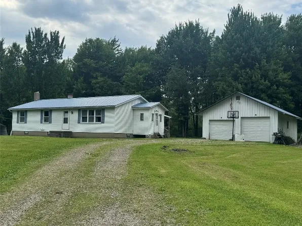 1482 W Center Rd, Linesville, PA 16424