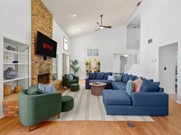 9800 E Bay St #Id1265157p, Seminole, FL 33776