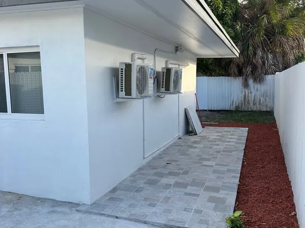19710 NW 46th Ave, Miami Gardens, FL 33055