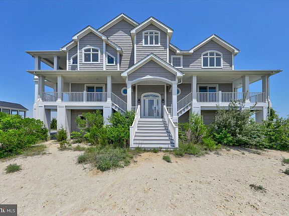 4th image of 2114 N Bay Shore Dr