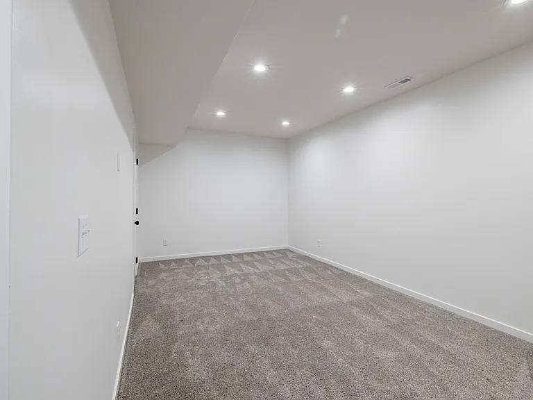 6204 Franciscan Dr — Photo 49