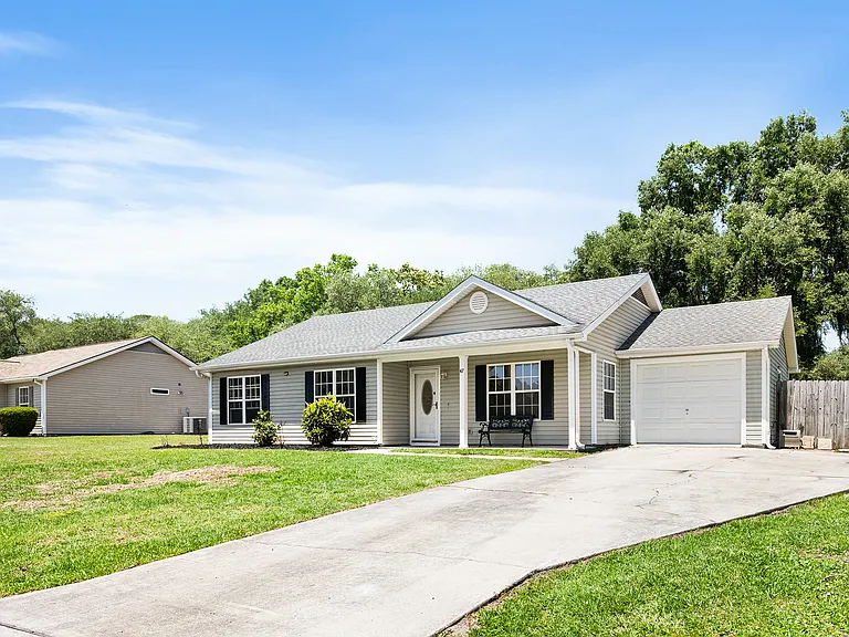 47 Southern Magnolia Dr — Photo 2