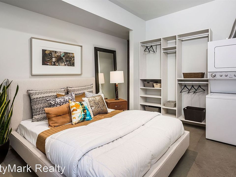 1st image of 1929 Columbia St #7700541