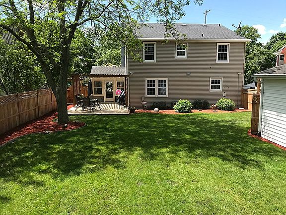 2nd image of 1900 Chamberlain Ave SE